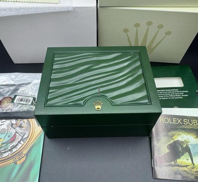 Rolex Submariner Date 16610lv