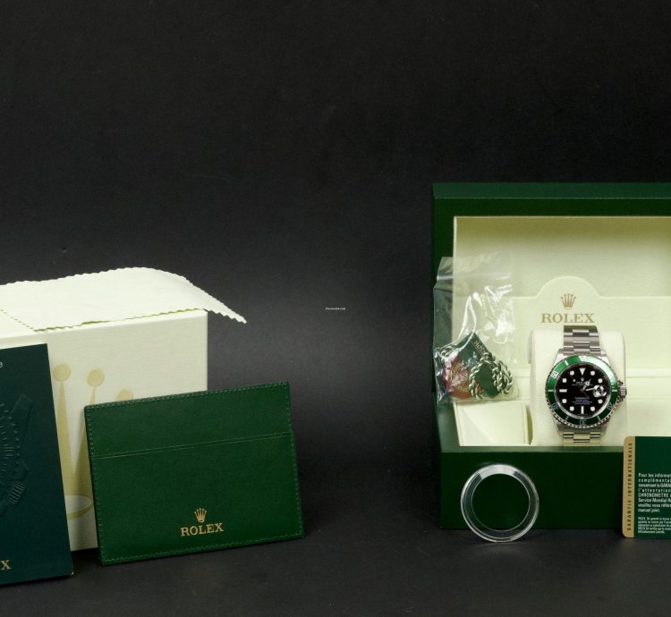 Rolex Submariner Date 16610lv Full Set 2009 New Old Stock