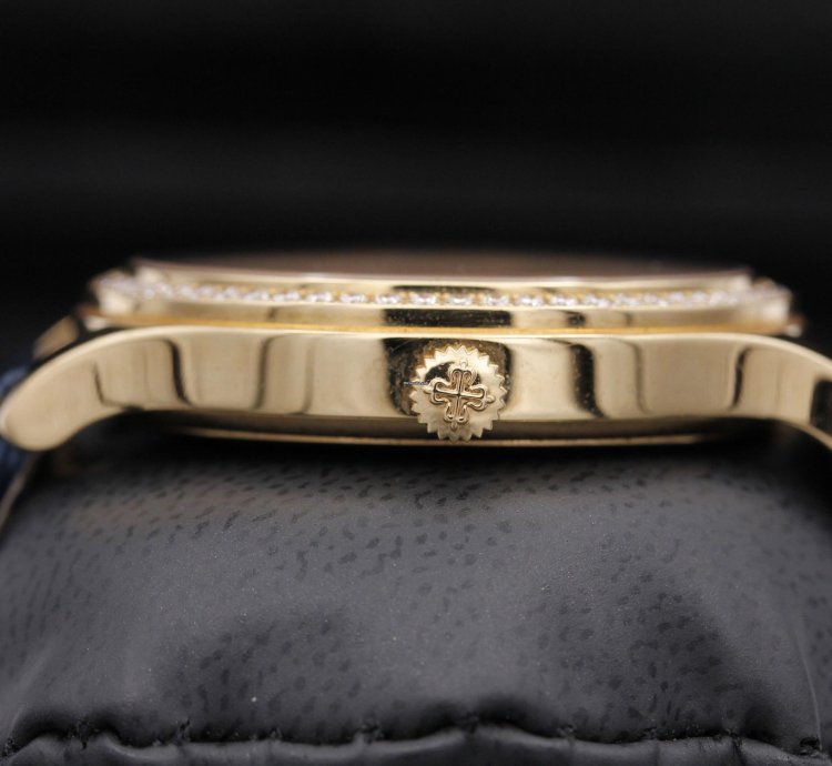Patek Philippe World Time New York 7130r-012