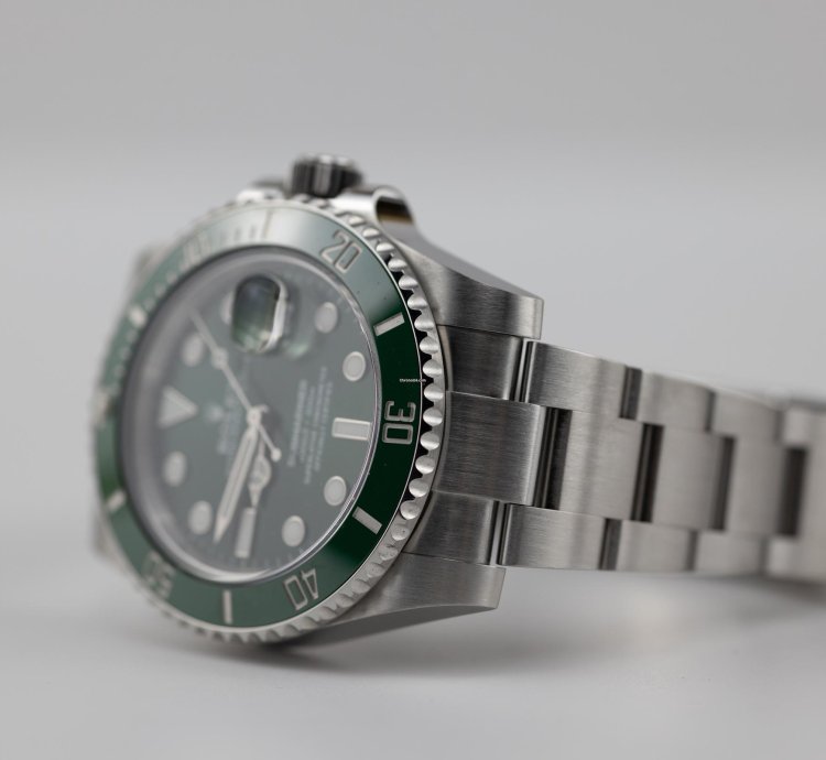 Rolex Submariner Date 2018 Submariner Date Hulk Stainless Steel 116610lv