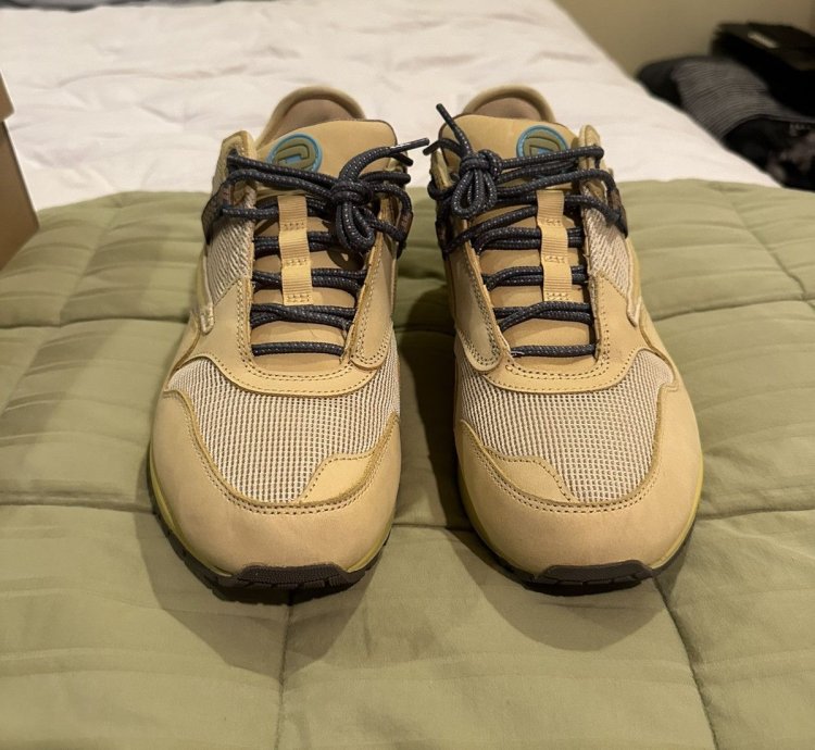 Nike Air Max 1 Travis Scott Cactus Jack Saturn Gold Size 11