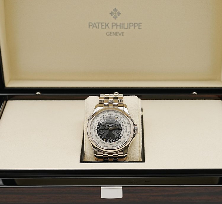 Patek Philippe World Time Ref 5130 1g-010 New Service Full Set