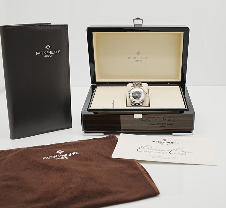 Patek Philippe World Time Ref 5130 1g-010 New Service Full Set