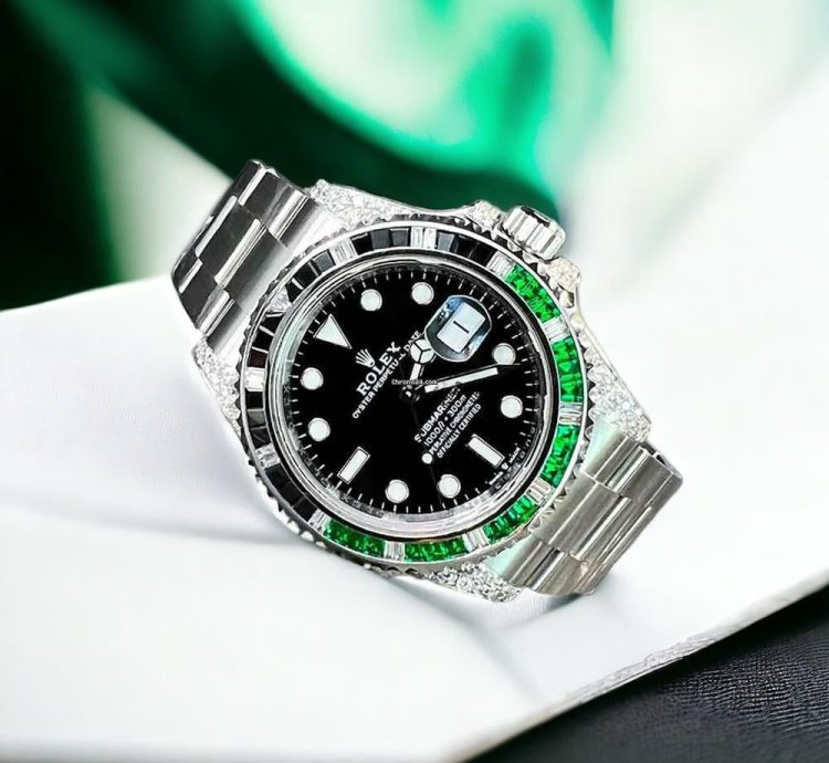 Rolex Submariner Date 41 Mm Custom Diamond-set Green Black Onyx Gems - Ice Out