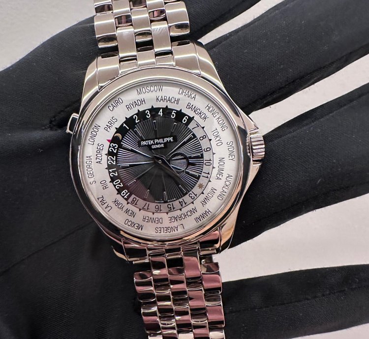 Patek Philippe World Time Ref 5130 1g-011