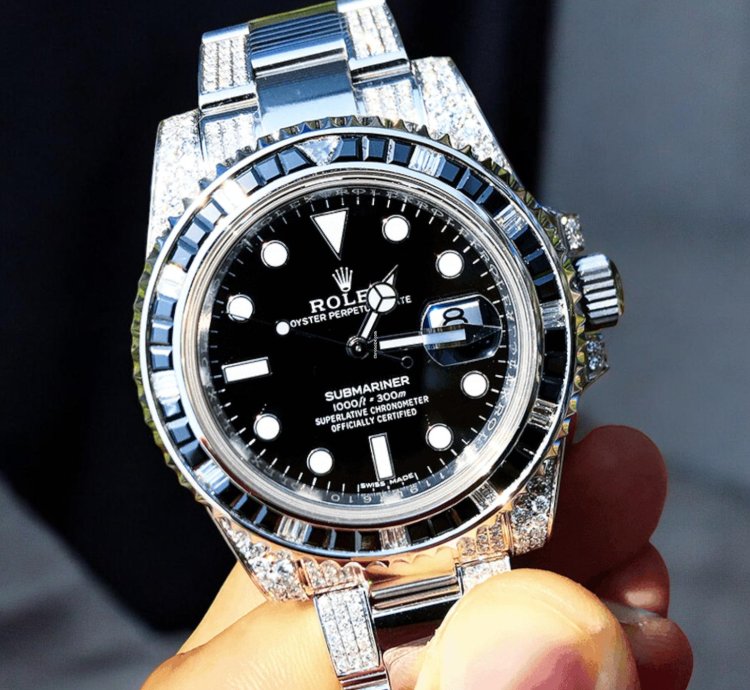 Rolex Submariner Date 41 Mm Oyster Black Dial Custom Diamond-set - Iced Out