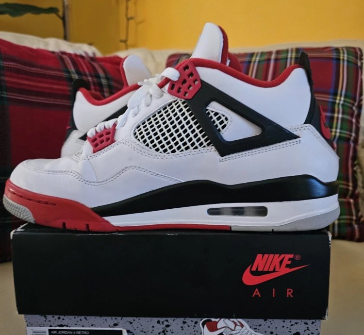 Jordan 4 Retro Fire Red 2020