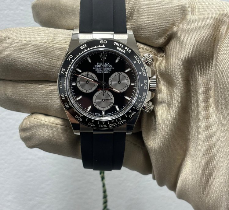Rolex Daytona White Gold Cosmograph Daytona Black Bezel - Black And Steel Index Dial 126519ln