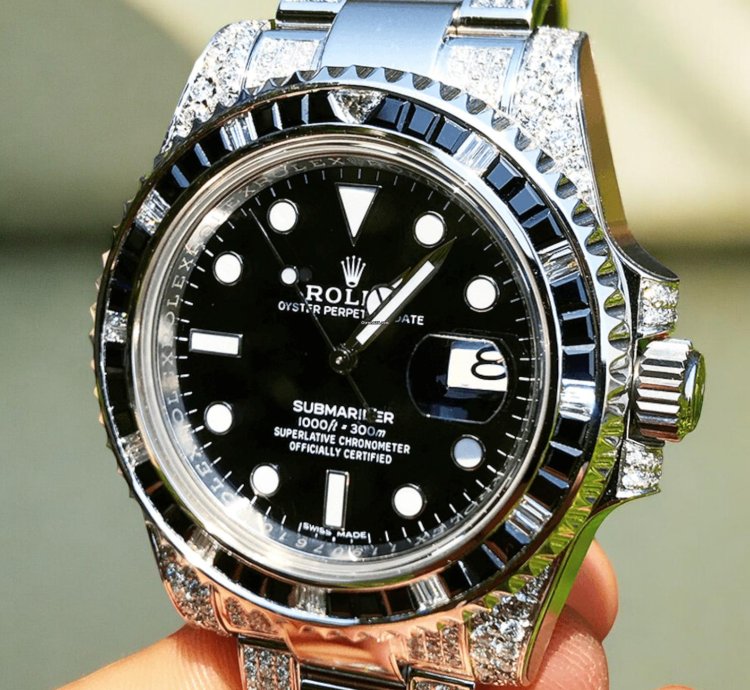 Rolex Submariner Date 41 Mm Oyster Black Dial Custom Diamond-set - Iced Out