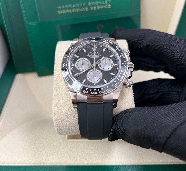 Rolex Daytona White Gold Cosmograph Daytona Black Bezel - Black And Steel Index Dial 126519ln