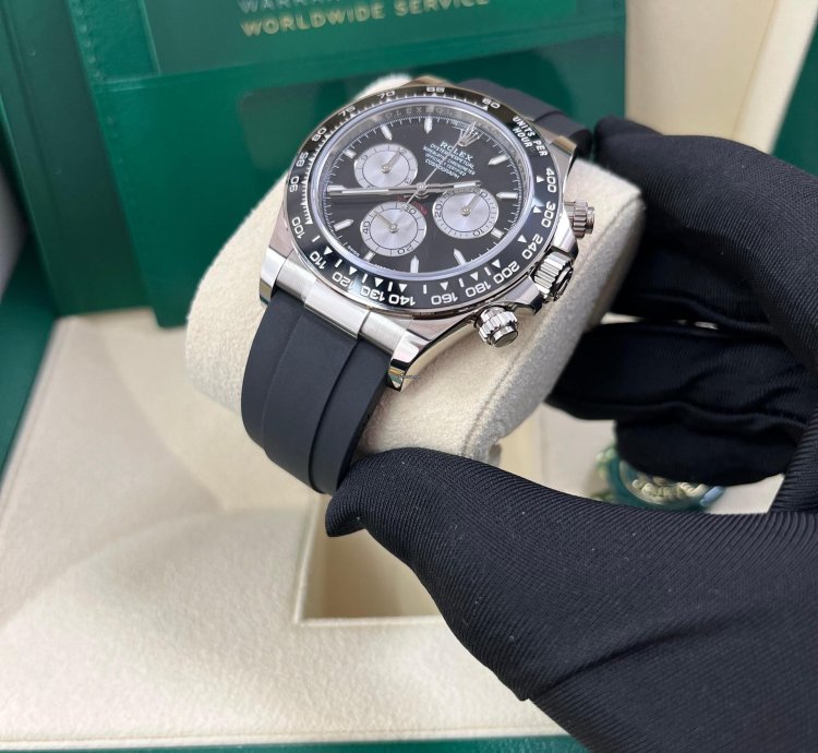 Rolex Daytona White Gold Cosmograph Daytona Black Bezel - Black And Steel Index Dial 126519ln