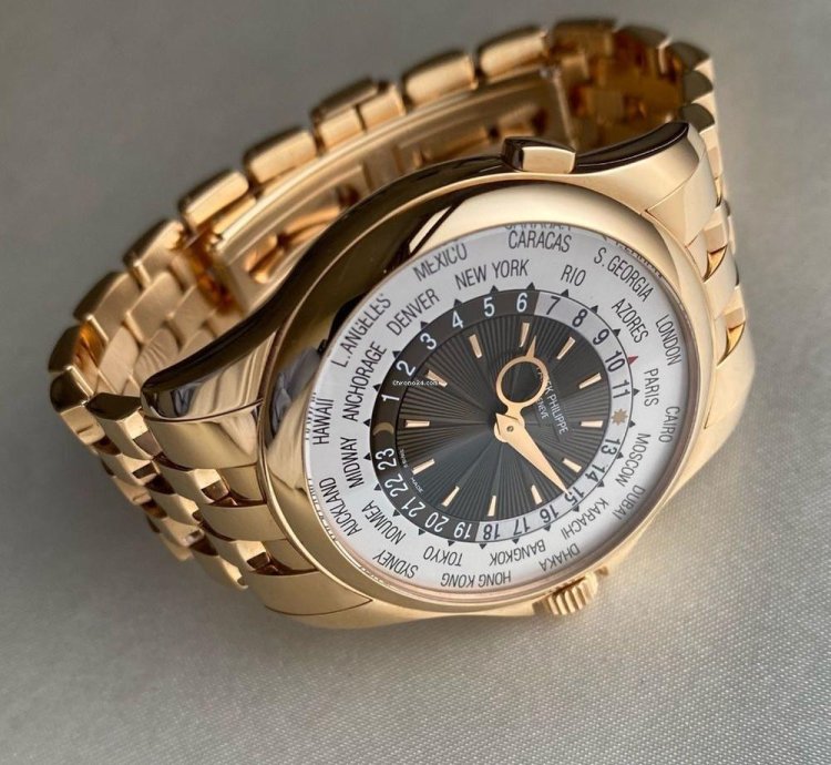 Patek Philippe World Time Rose Gold World Time On Rose Gold Bracelet Preowned Full Set - Polished