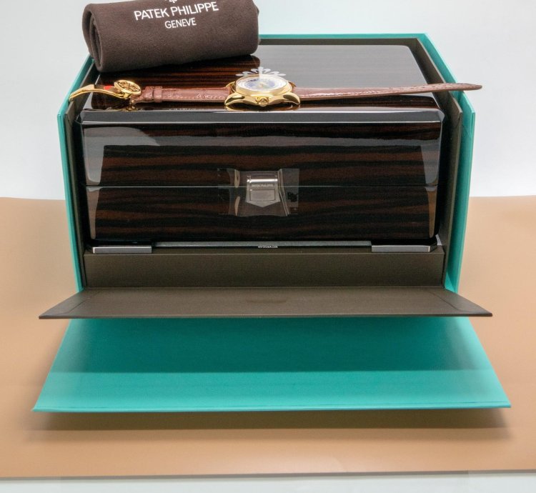 Patek Philippe World Time Tiffany Co 5131j-014