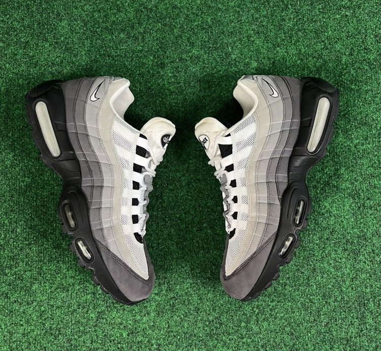 Nike Air Max 95 Og Gradient Grey Black White Mens Size 10 5
