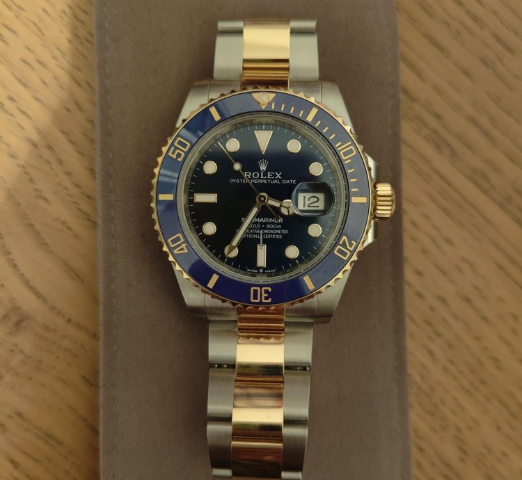 Rolex Submariner Date Certified 41mm Stainless Steel Yellow Gold