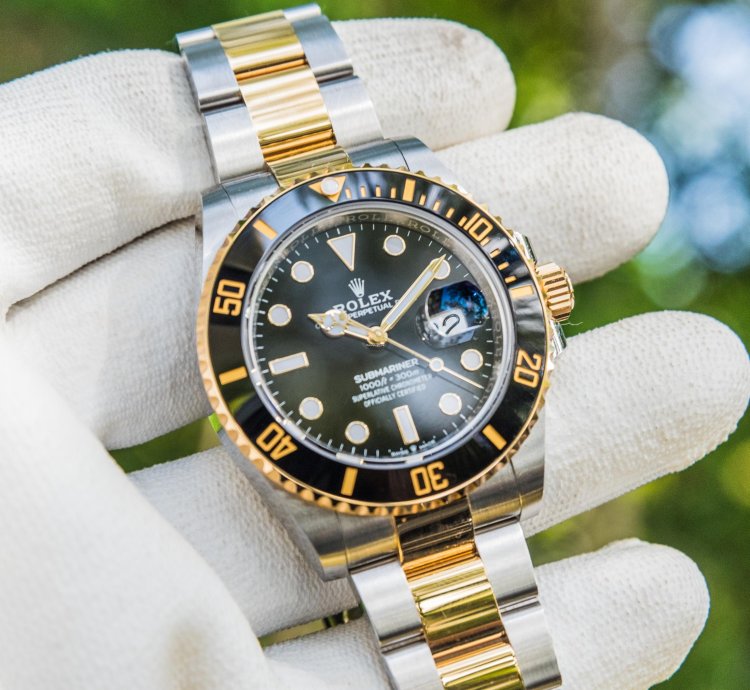 Rolex Submariner Date Gold Stainless Steel