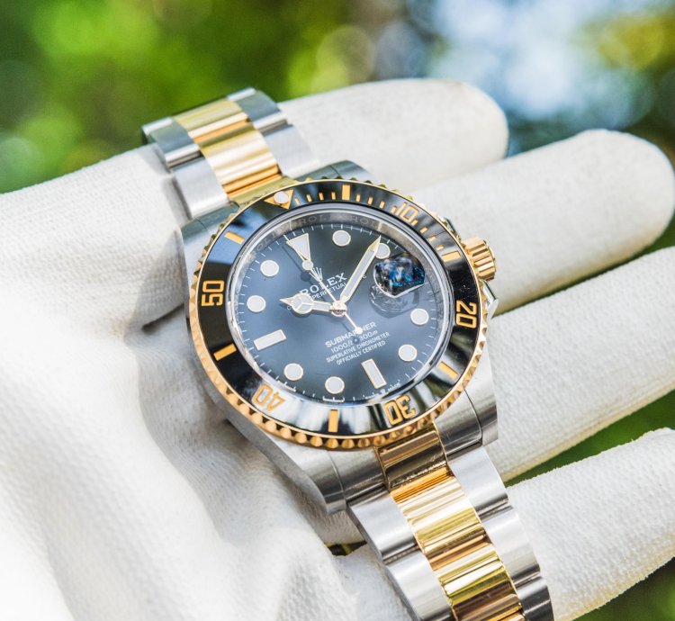 Rolex Submariner Date Gold Stainless Steel