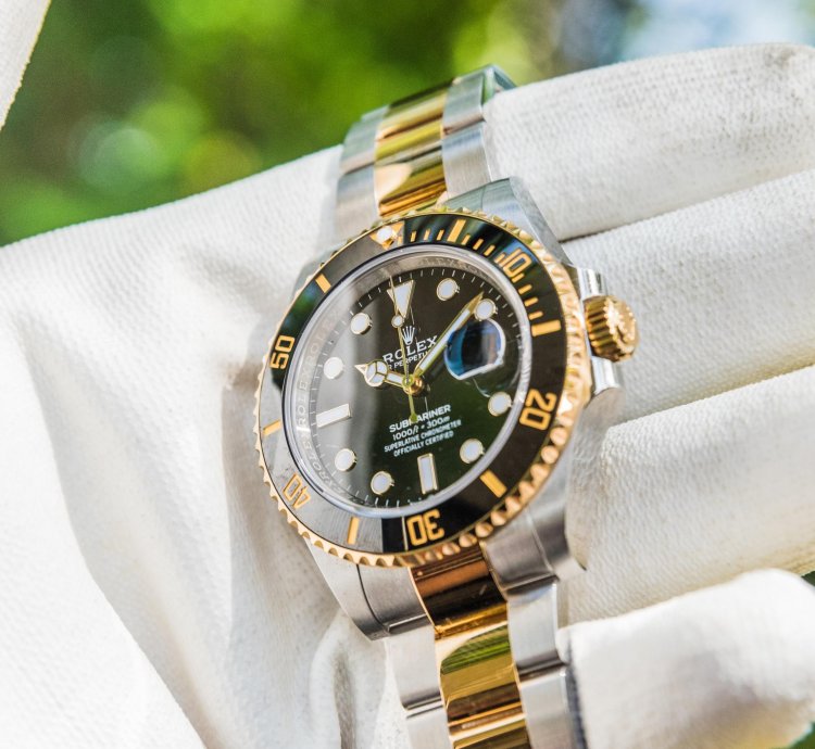 Rolex Submariner Date Gold Stainless Steel