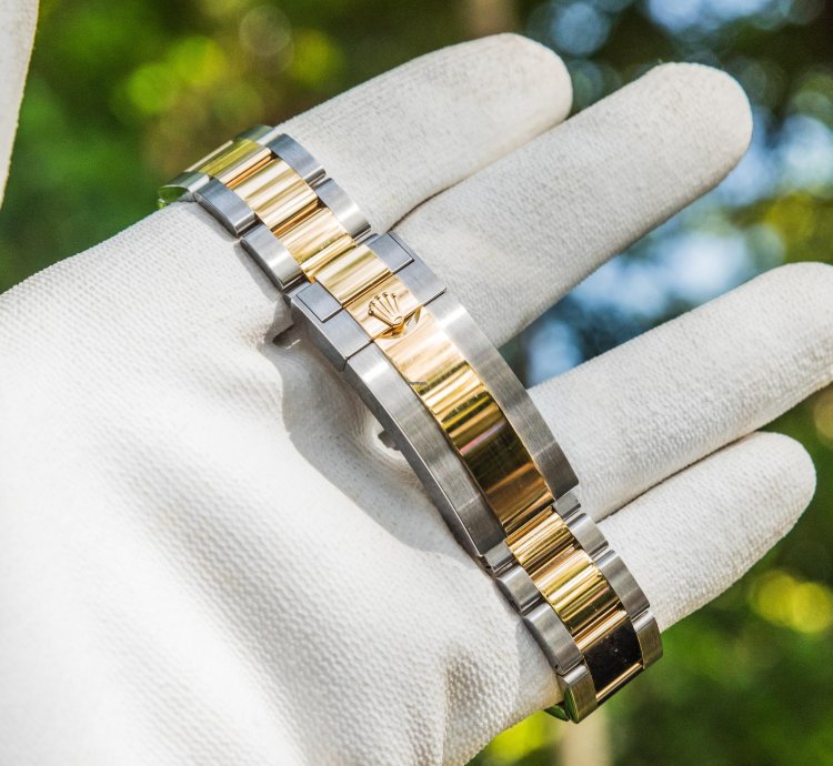Rolex Submariner Date Gold Stainless Steel