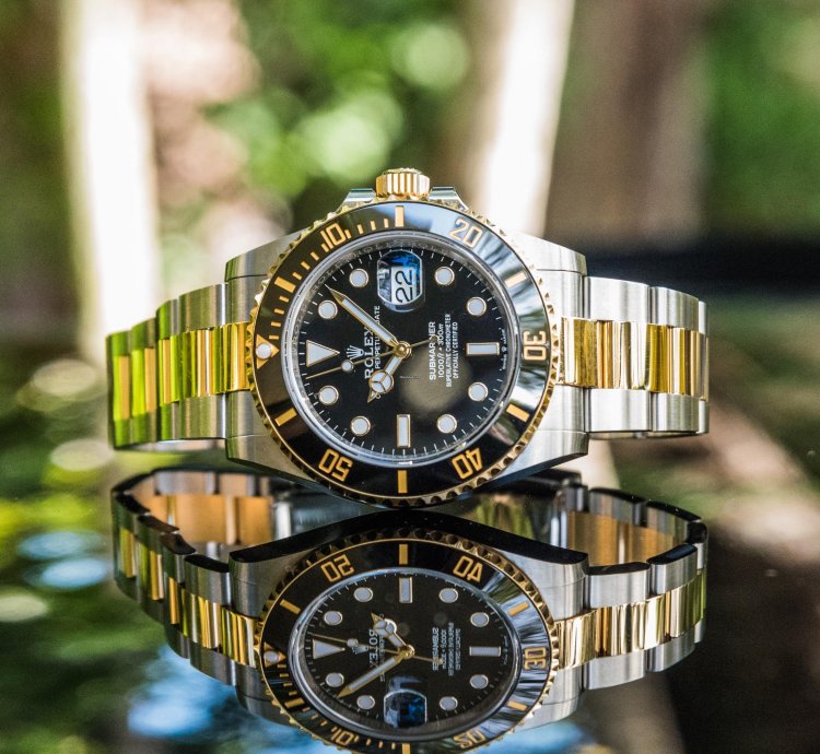 Rolex Submariner Date Gold Stainless Steel