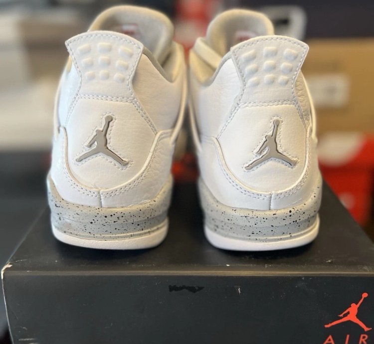 Jordan 4 Retro White Oreo 2021