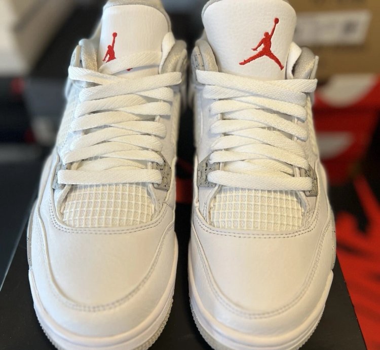 Jordan 4 Retro White Oreo 2021
