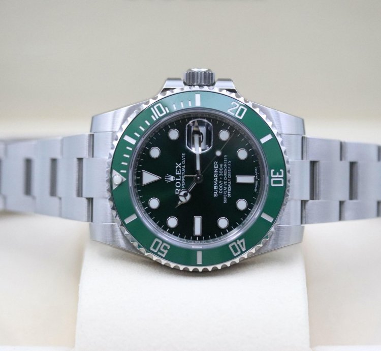 Rolex Submariner Date Hulk
