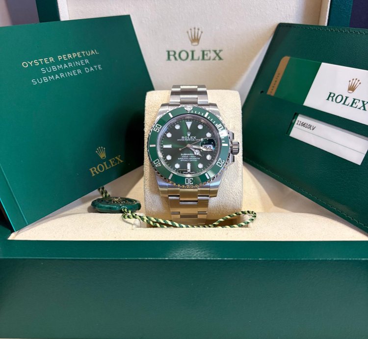 Rolex Submariner Date Hulk - 116610lv - 2019
