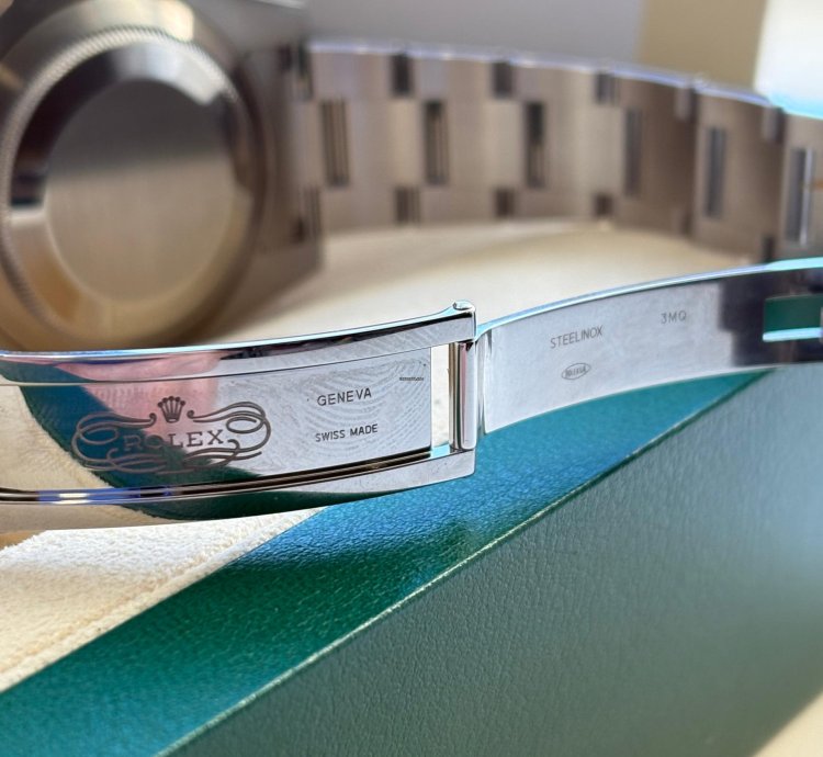 Rolex Submariner Date Hulk - 116610lv - 2020 Old Card