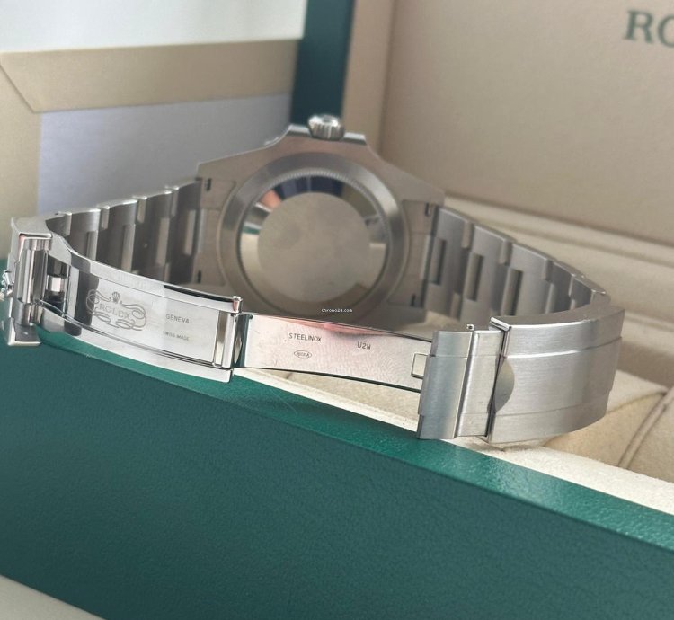 Rolex Submariner Date Hulk - 2018 - 116610lv