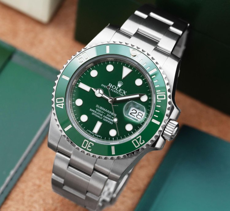 Rolex Submariner Date Hulk 116610lv - 2013 Full Set Unworn Fully Stickered Green Dial