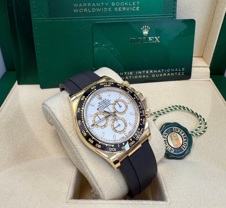 Rolex Daytona Yellow Gold Black Cerachrom Bezel White Index Dial Oysterflex Strap 126518ln