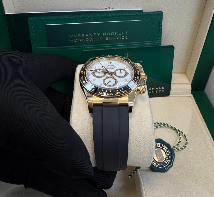 Rolex Daytona Yellow Gold Black Cerachrom Bezel White Index Dial Oysterflex Strap 126518ln