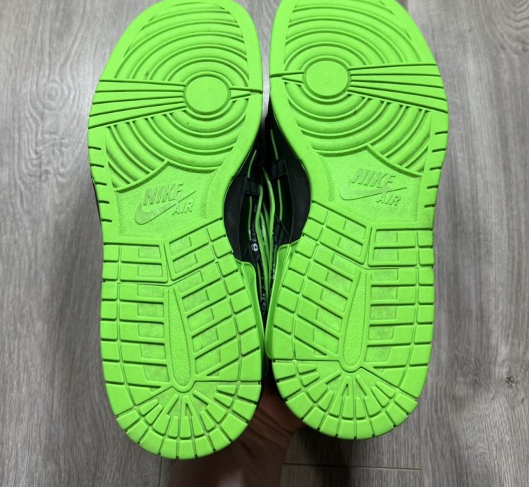 Nike Air Rubber Dunk Off-white Green Strike Mens Sneakers