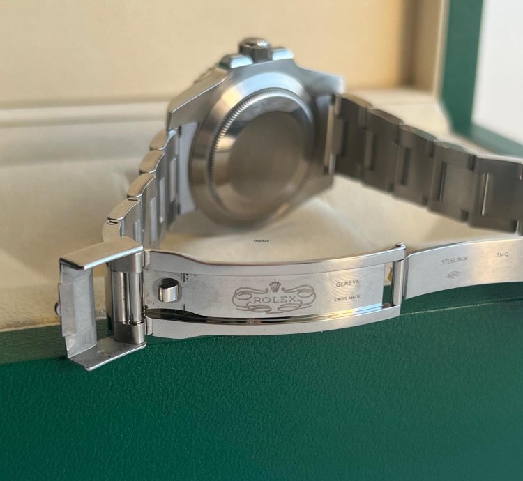 Rolex Submariner Date Hulk 116610lv 20218 Old Card