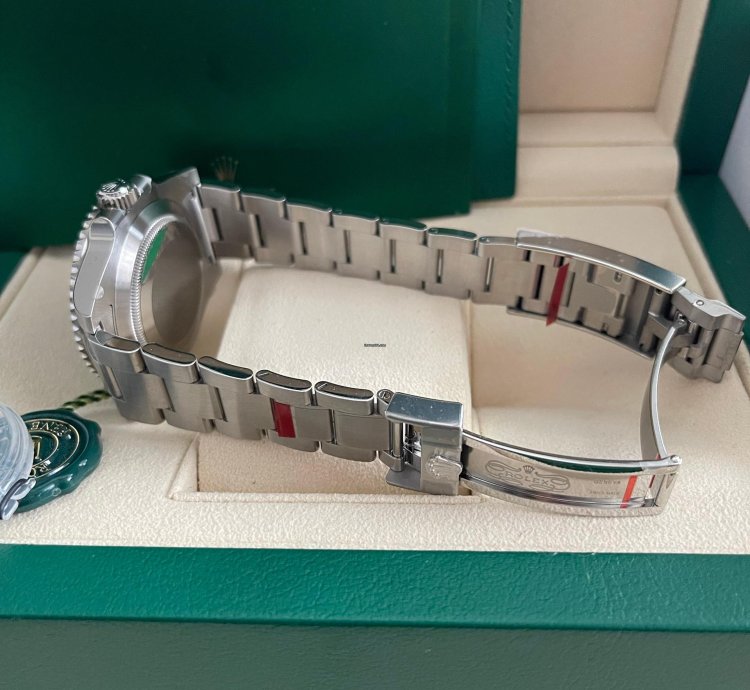 Rolex Submariner Date Hulk 116610lv New Full Stickers