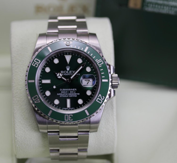 Rolex Submariner Date Hulk 2011