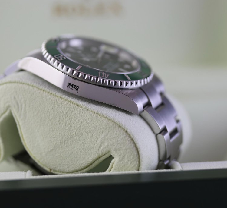 Rolex Submariner Date Hulk 2011