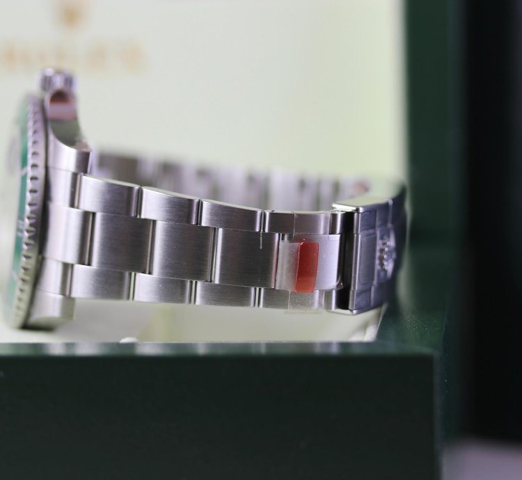 Rolex Submariner Date Hulk 2011