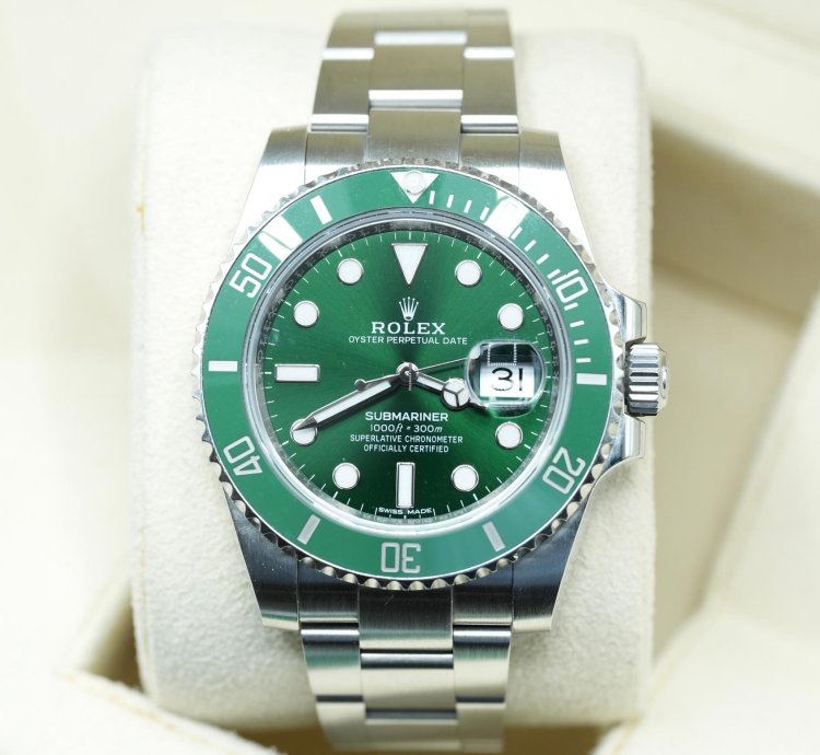 Rolex Submariner Date Hulk 2020 Green Dial Box And Papers 116610lv
