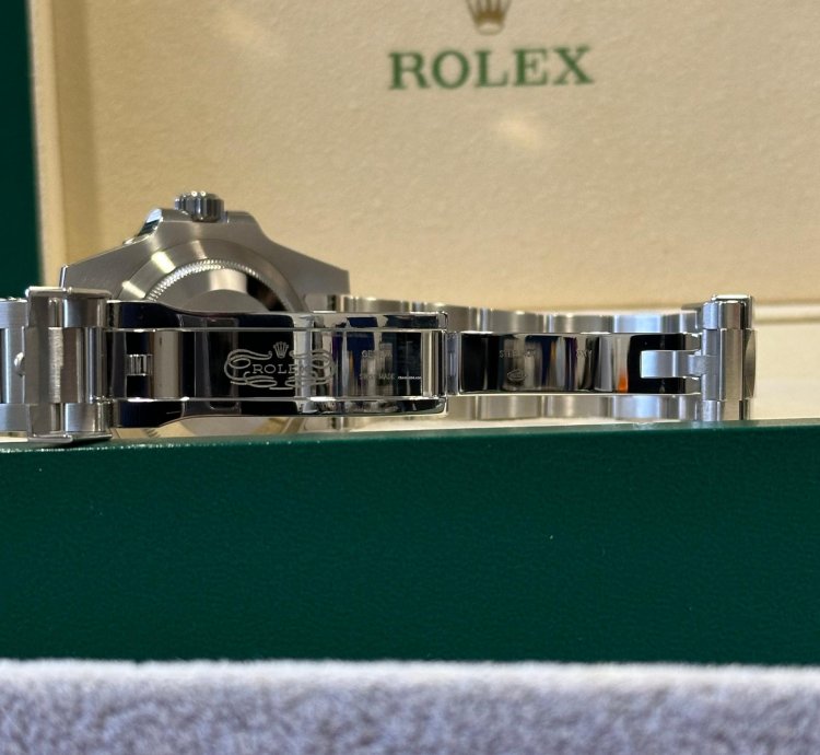 Rolex Submariner Date Hulk 2020 New Card 116610lv