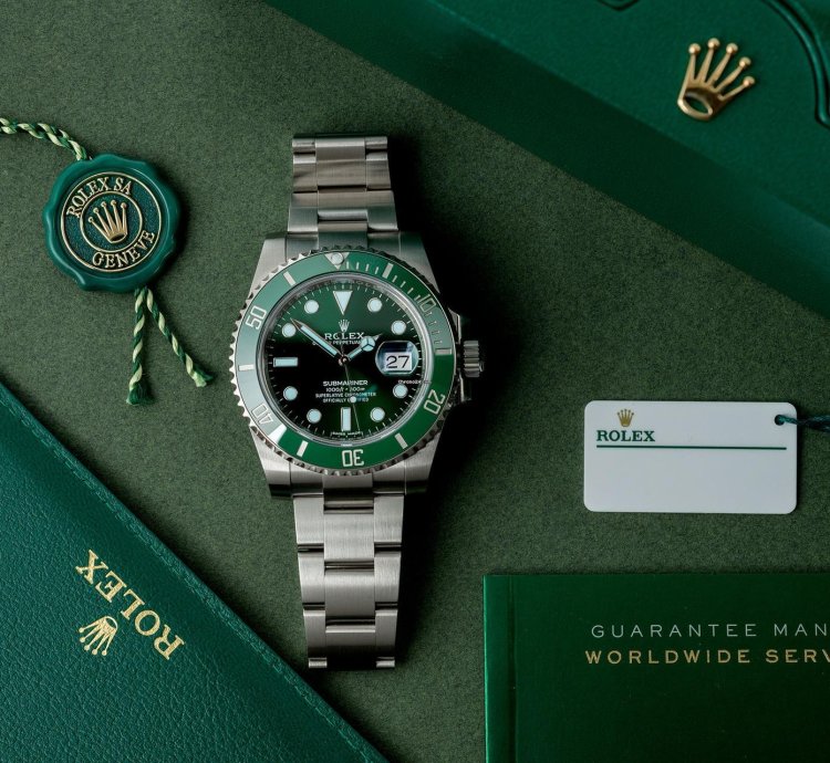 Rolex Submariner Date Hulk Full Set