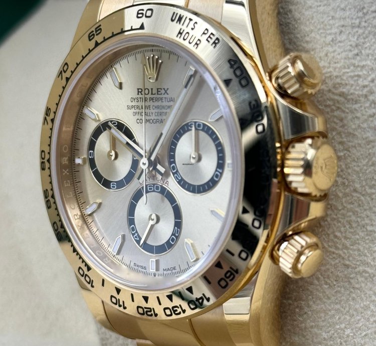 Rolex Daytona Yellow Gold Champagne Dial Yellow Gold Bracelet 126508 Unworn 2024