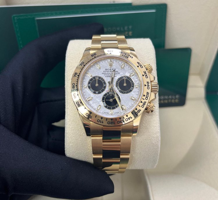 Rolex Daytona Yellow Gold Cosmograph Daytona 40 Watch - Meteorite And Black Dial - Oyster 116508