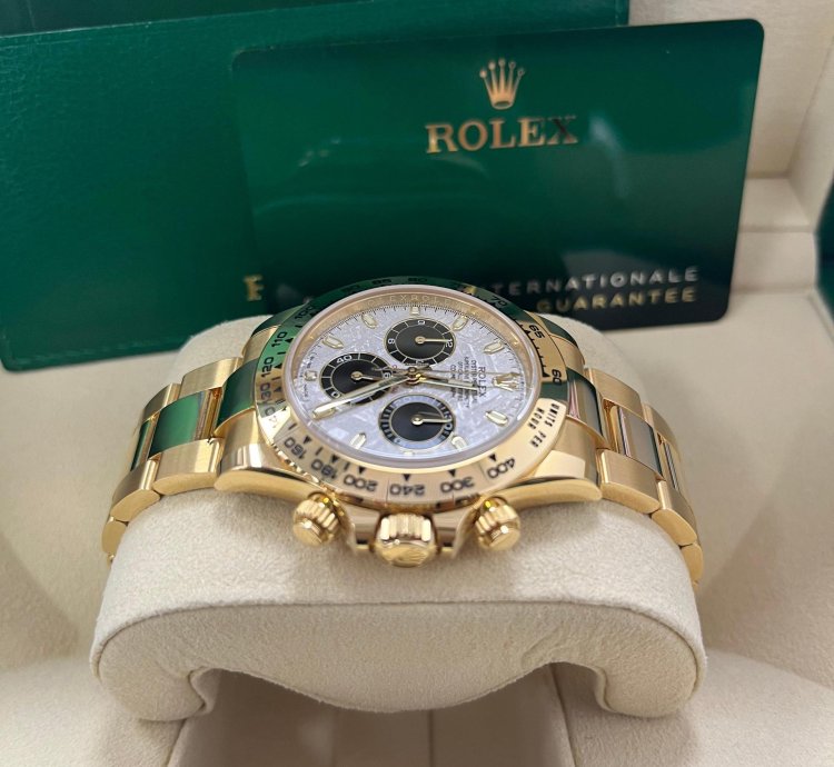 Rolex Daytona Yellow Gold Cosmograph Daytona 40 Watch - Meteorite And Black Dial - Oyster 116508