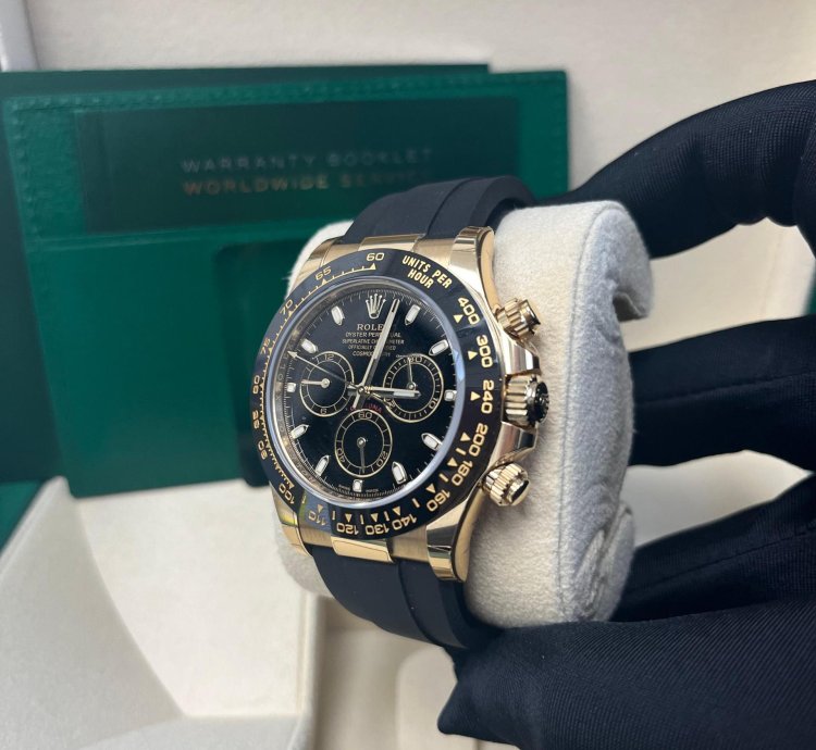Rolex Daytona Yellow Gold Daytona 40 Watch - Black Index Dial - Black Oysterflex Strap 116518ln