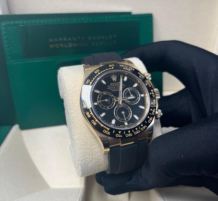 Rolex Daytona Yellow Gold Daytona 40 Watch - Black Index Dial - Black Oysterflex Strap 116518ln