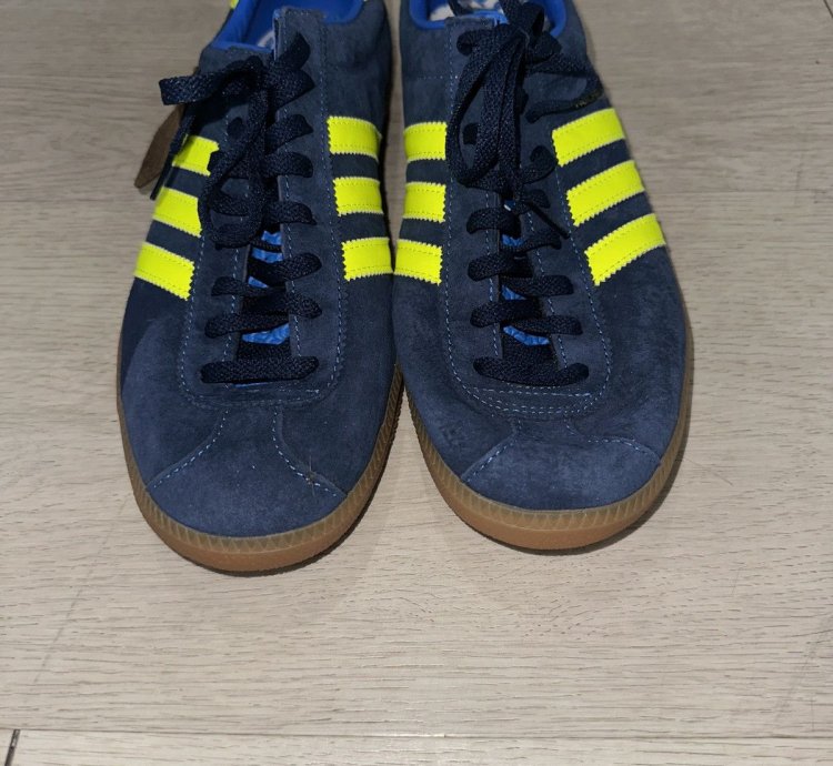 Adidas Hochelaga Spzl Night Indigo Solar Yellow Sneakers