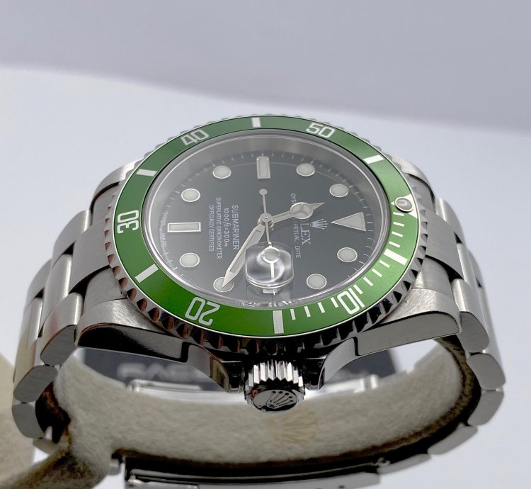 Rolex Submariner Date Kermit - Fat Four