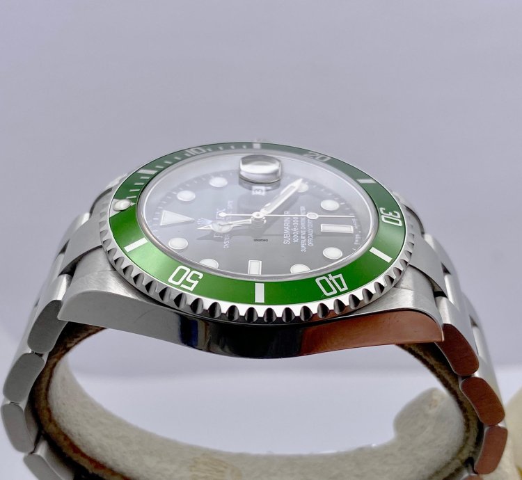 Rolex Submariner Date Kermit - Fat Four